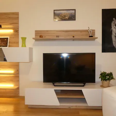 Modern Near Centre Appartement